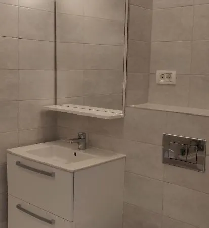 Modern Apartment With Mountain View Braşov Extérieur photo